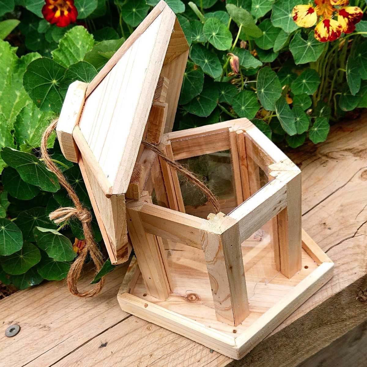 Pinebush Wood Gazebo Bird Feeder