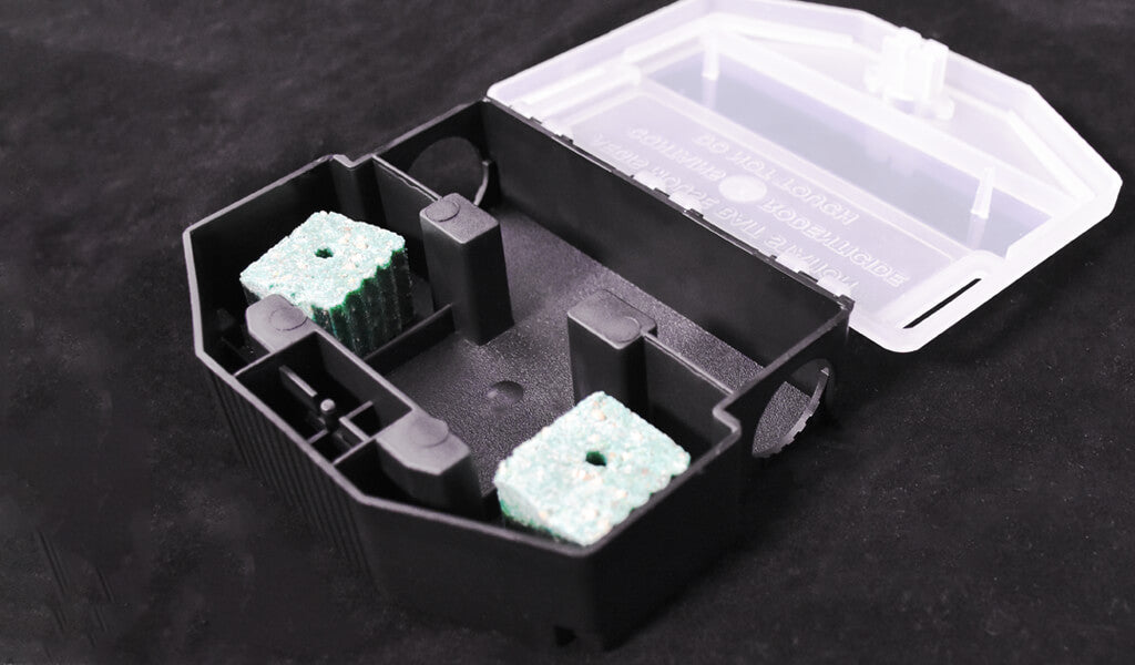 Mhouse Refillable Bait Station with 12 Bait Blocks