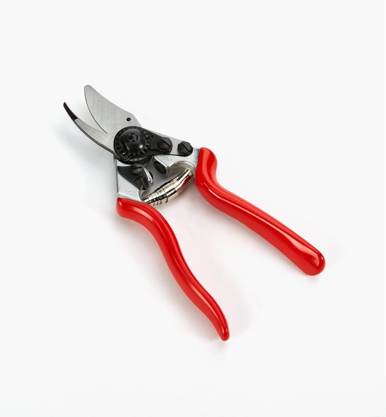 Felco #6 Smaller Handle Hand Pruner - Right Handed