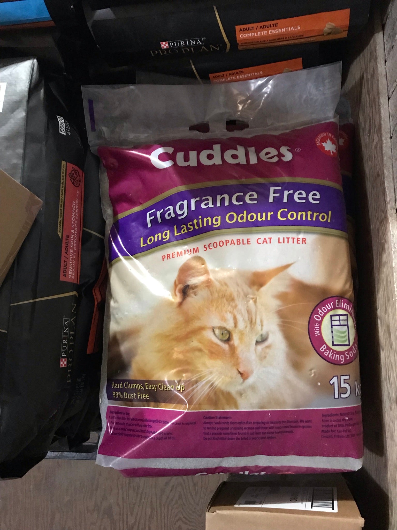 Cuddles Clumping Cat Litter - 15kg