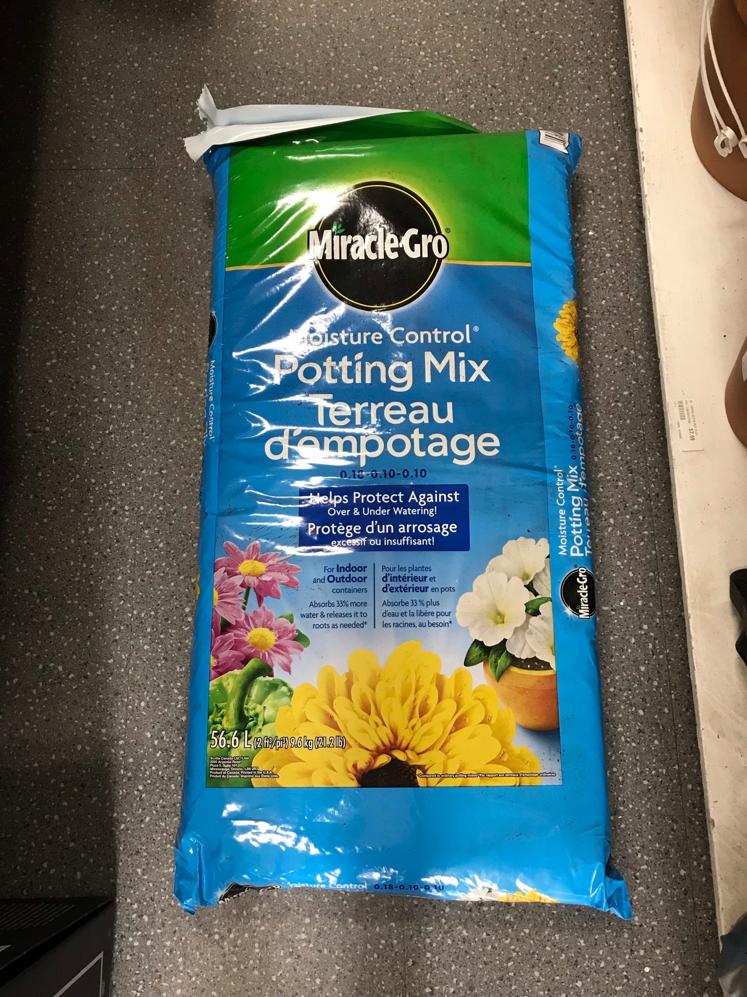 Miracle-Gro Moisture Control Potting Mix 56L