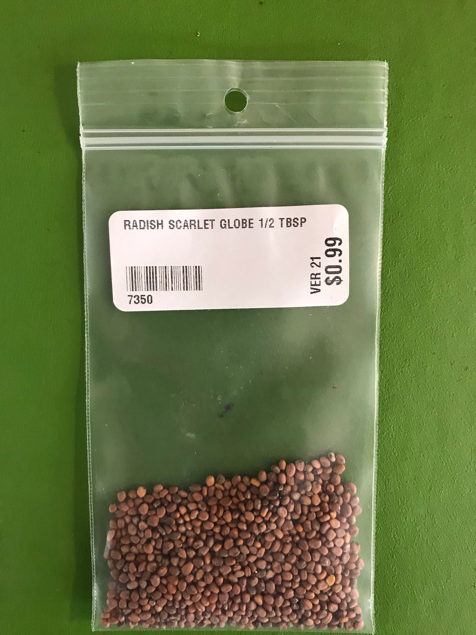 Scarlet Globe Radish Seeds (Summer Type) (24 days) - 1/2 Tbsp - Bulk