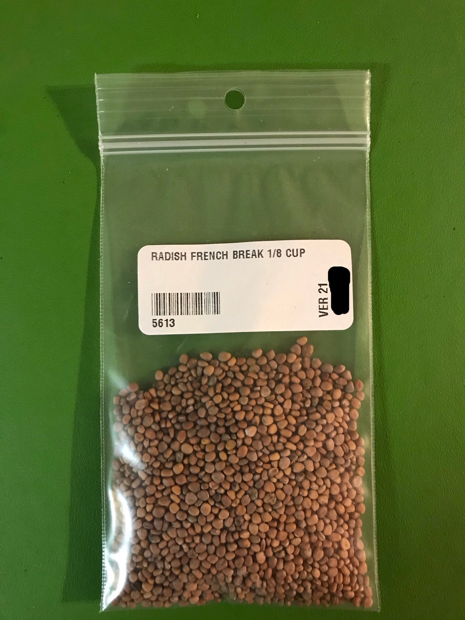 French Breakfast Radish Seeds (Summer Type) (23 days) - 1/8 Cup - Bulk